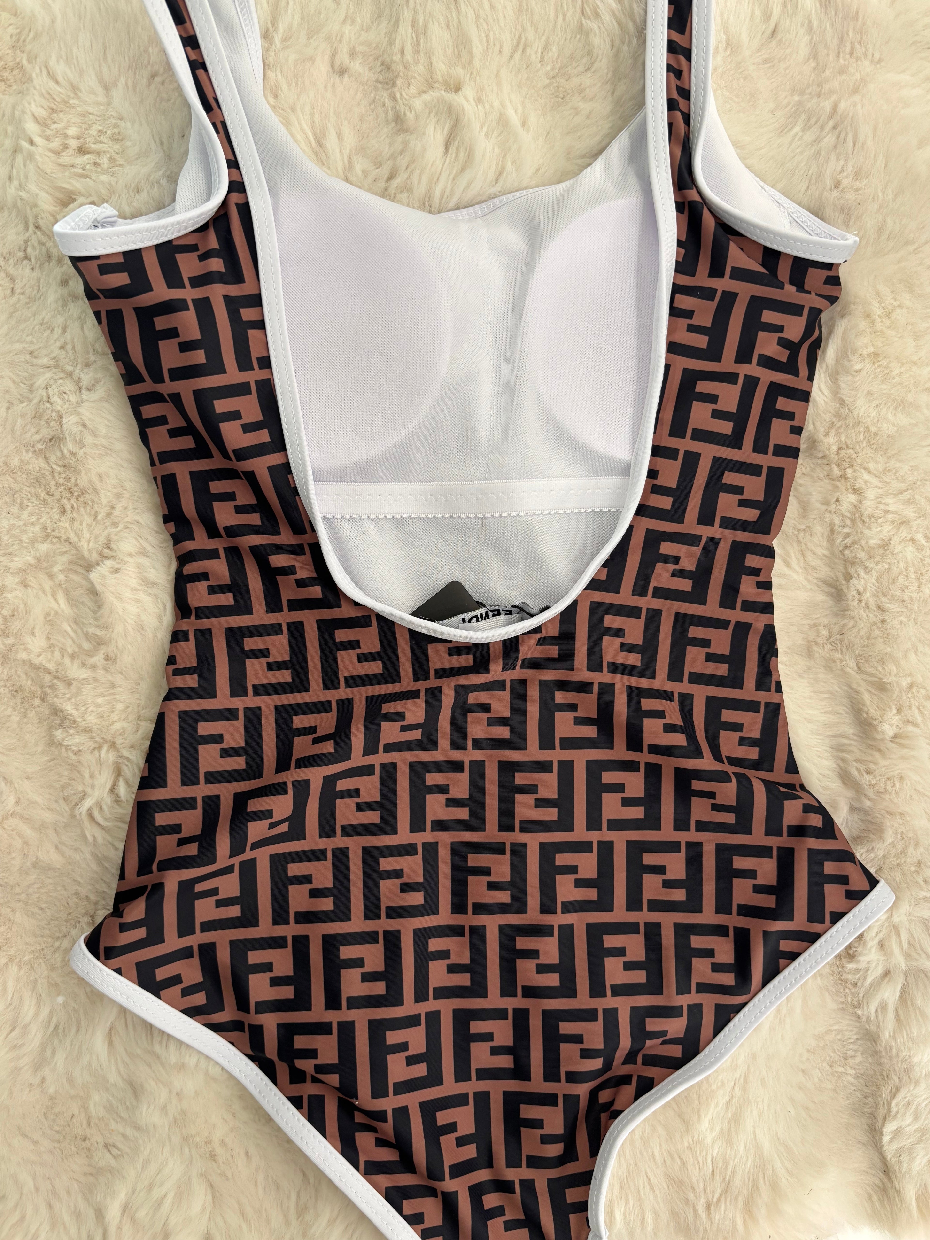 Fendi blanc (1 pièce)