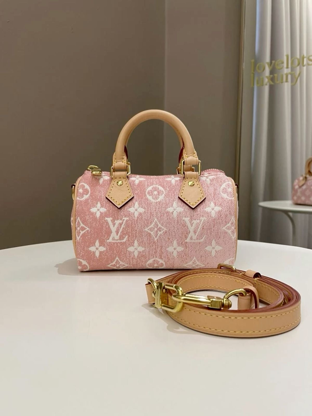 Nano pink bag